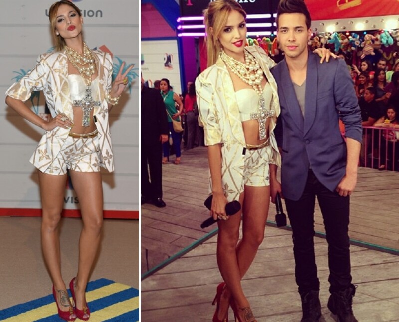 Eiza González fue la primera en pisar la alfombra de los Premios Juventud.