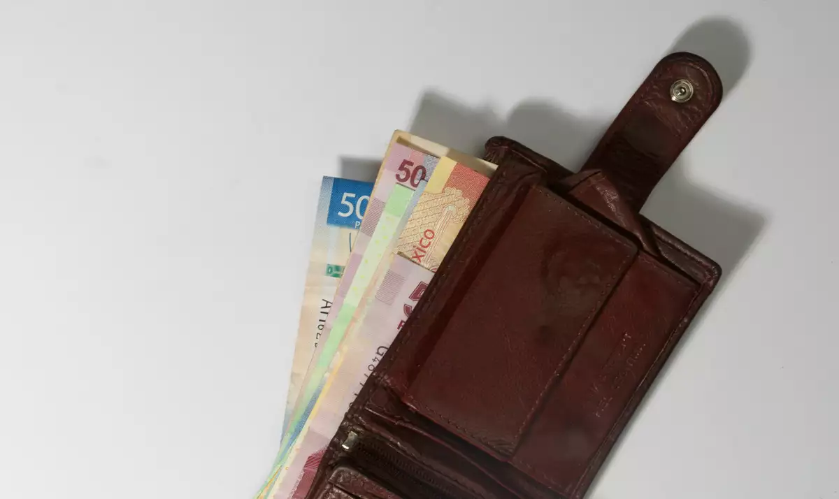 Los rendimientos de los Cetes aún duplican a la inflación, pero solo en uno de los plazos 