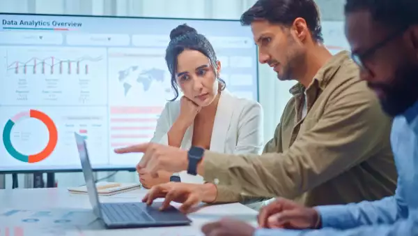 Crecer sin colapsar. La decisión clave que definirá a los líderes en 2026