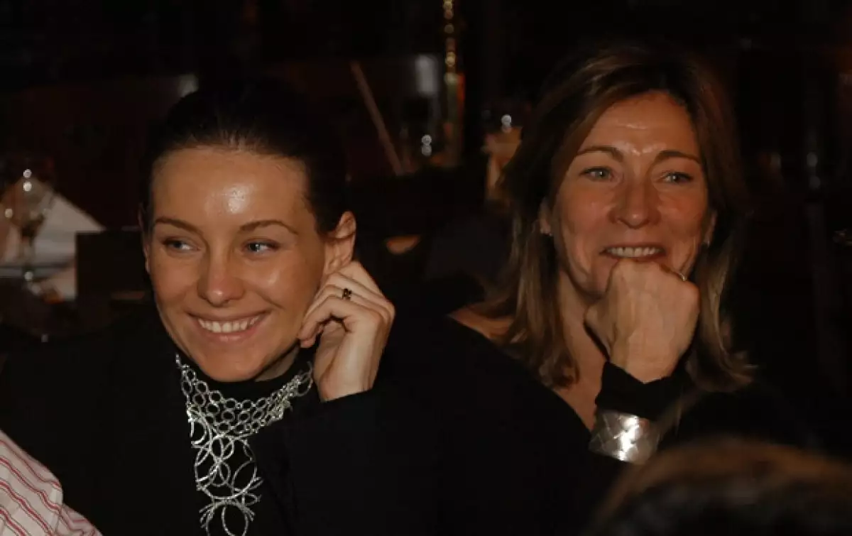 La salud de Bárbara Paciorek, madre de las actrices, no está bien por el momento. Se desconoce lo que padece y si se encuentra hospitalizada.