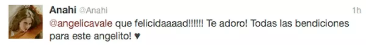 Anahí fue de las primeras famosas en felicitar a Angélica.