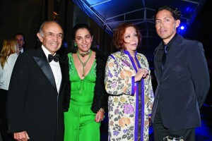 Don Clemente y María Luisa Serna con Soumaya Sllim y Fernando Romero.