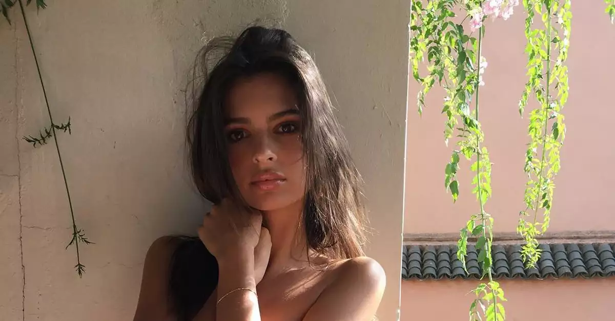 Emily Ratajkowski