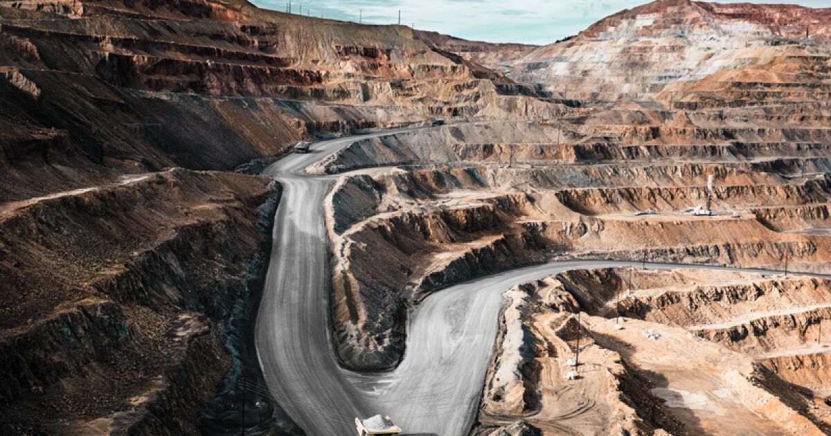 Bu dört eyalette altın, gümüş, bakır ve tungsten alanları için gider