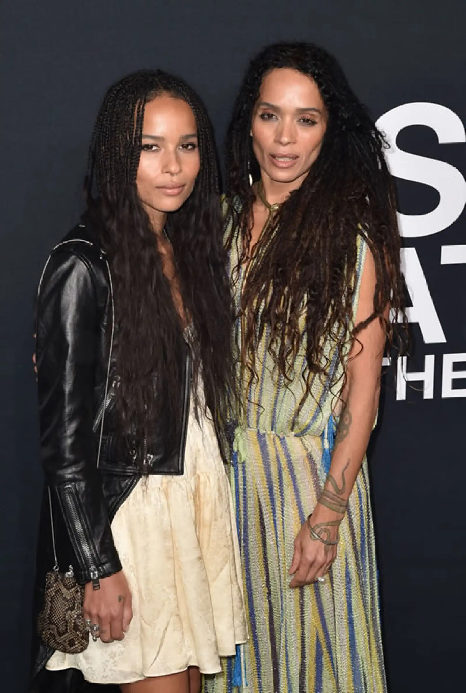 Like mother like daughter! Zoe y Lisa parecen casi hermanas.
