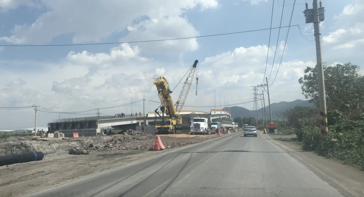 Edificación de conexión al AIFA