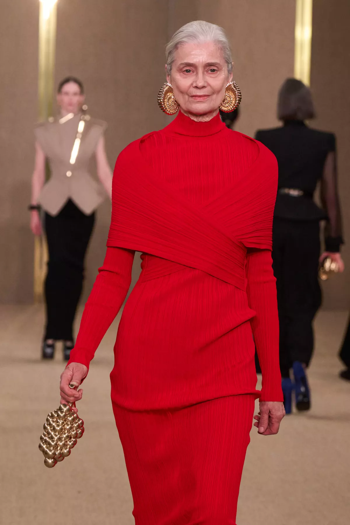 Balmain demuestra que la belleza y la moda no tienen edad