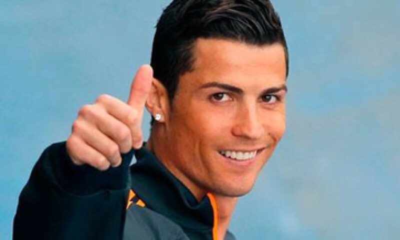 El reloj que CR7 regaló a sus compañeros está personalizado con el nombre de cada uno. (Foto: tomada de Facebook/Cristiano)