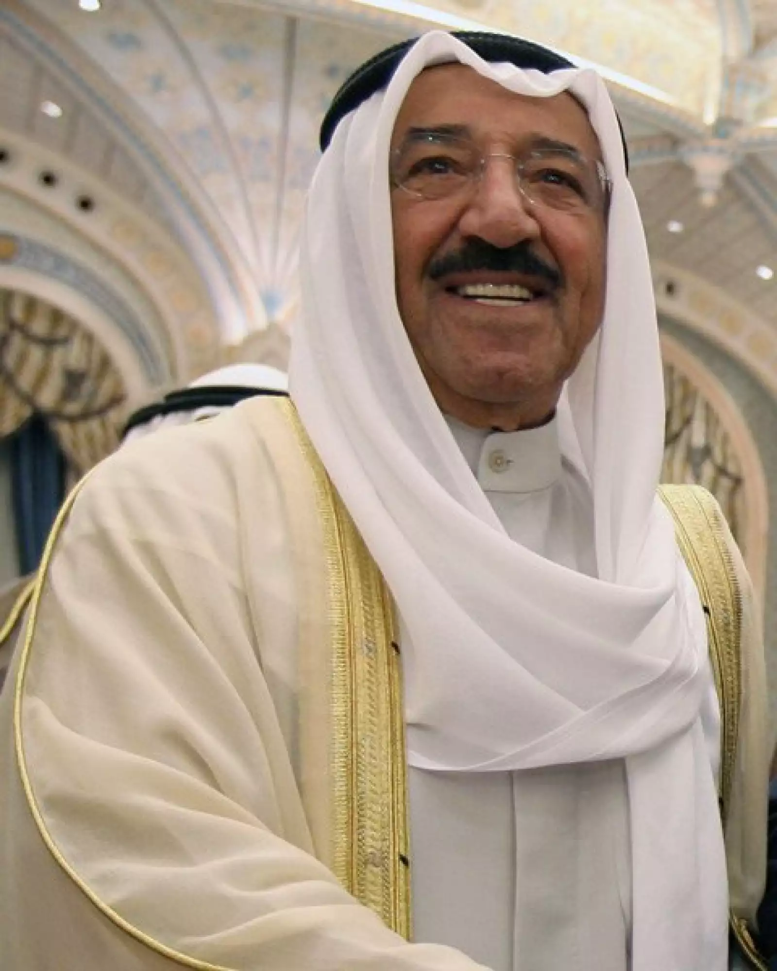 El sheik Sabah Al Sabah de Kuwait tiene en su arca la nada despreciable cantidad de 500 millones de dólares.