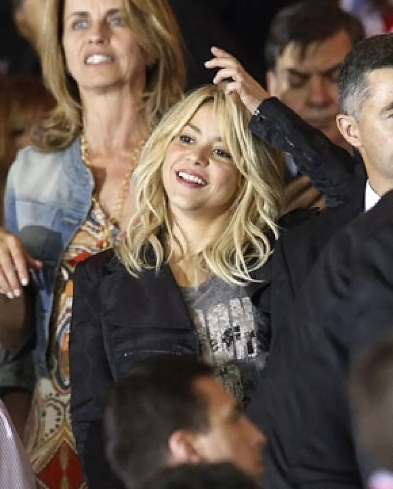 La cantante colombiana ocupará una silla roja junto con Usher en la nueva temporada del reality show “The Voice” en Estados Unidos.