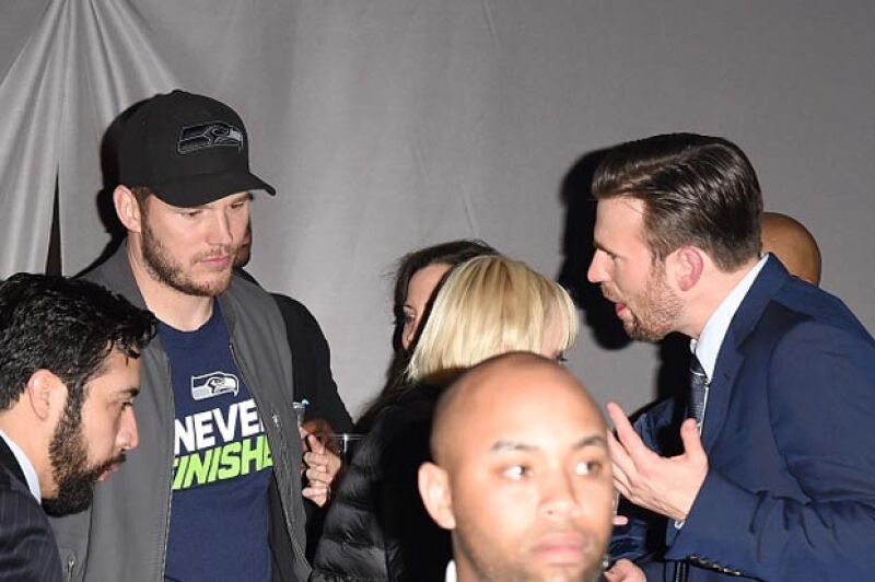 Desde que se supo quiénes serían los contrincantes en la final del Super Bowl, Chris Evans advirtió su rivalidad en contra de Chris Pratt.
