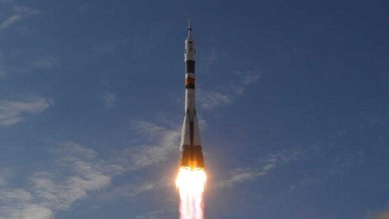 La nave espacial Soyuz despega