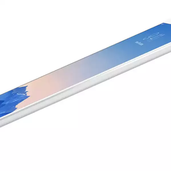 La nueva iPad Air 2 es 18% más delgada que su antecesora, con un grosor de 6.1 milímetros. La pantalla mide 9.7 pulgadas.