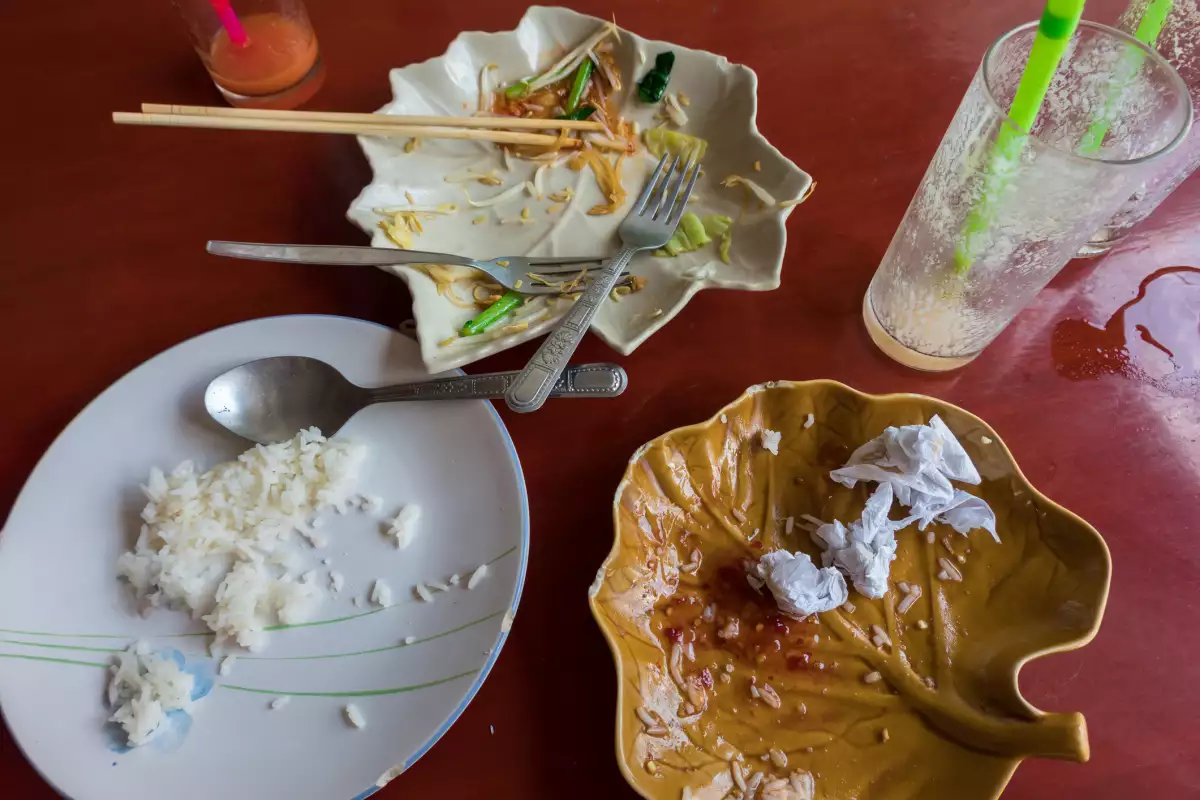 basura restaurantes.jpg