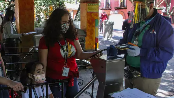 Reapertura Six Flags