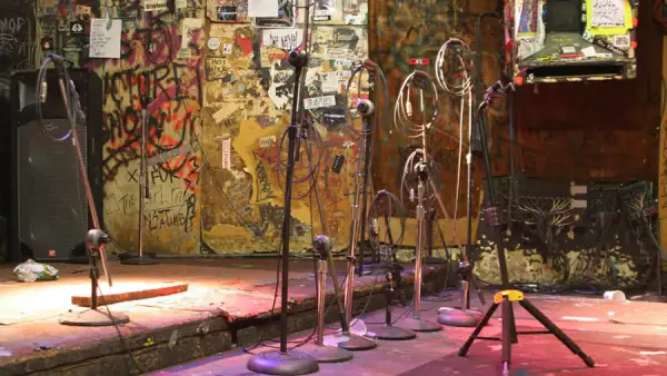 CBGB.