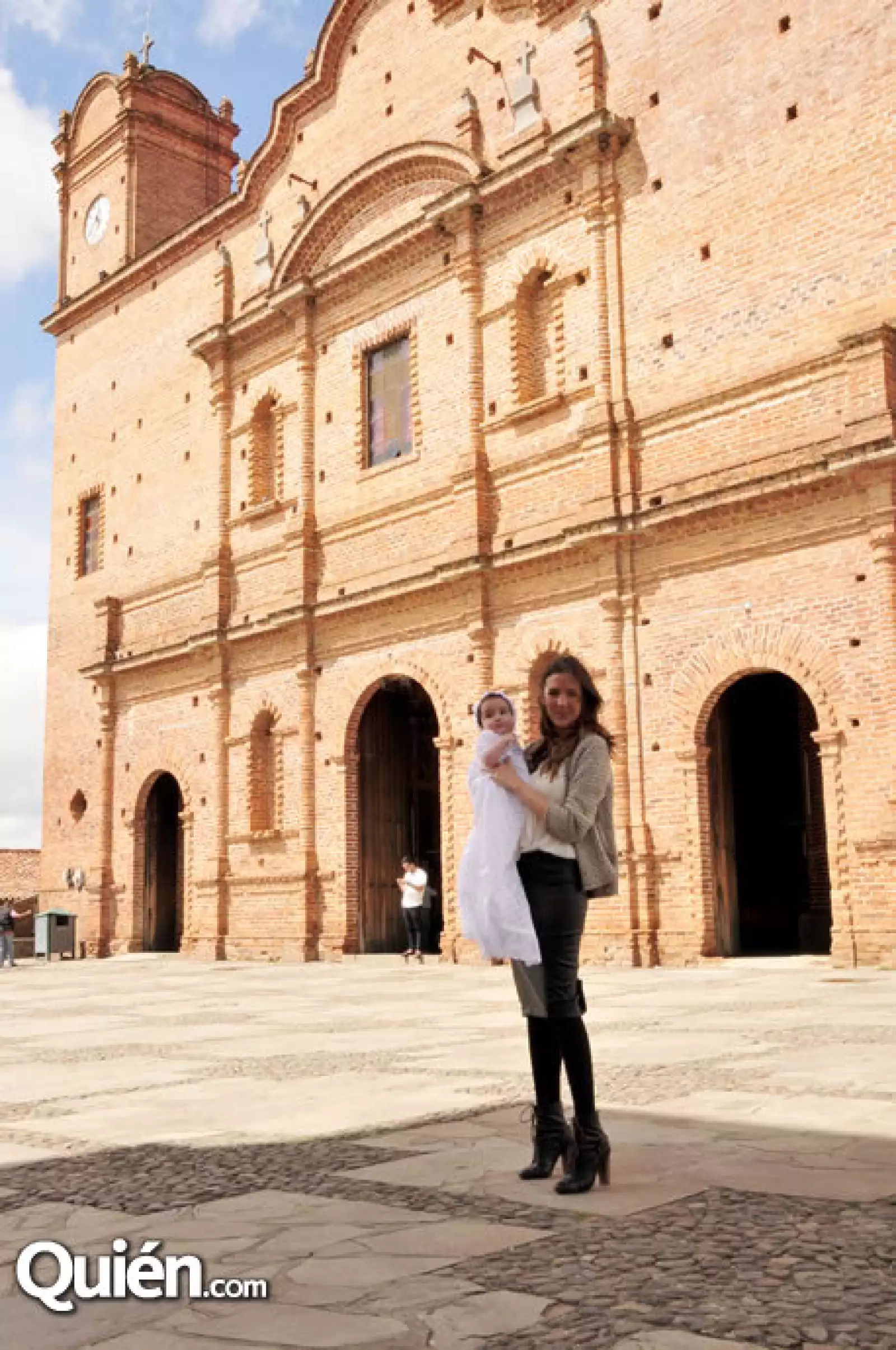 Julia González Lebrija y Lupita Lebrija