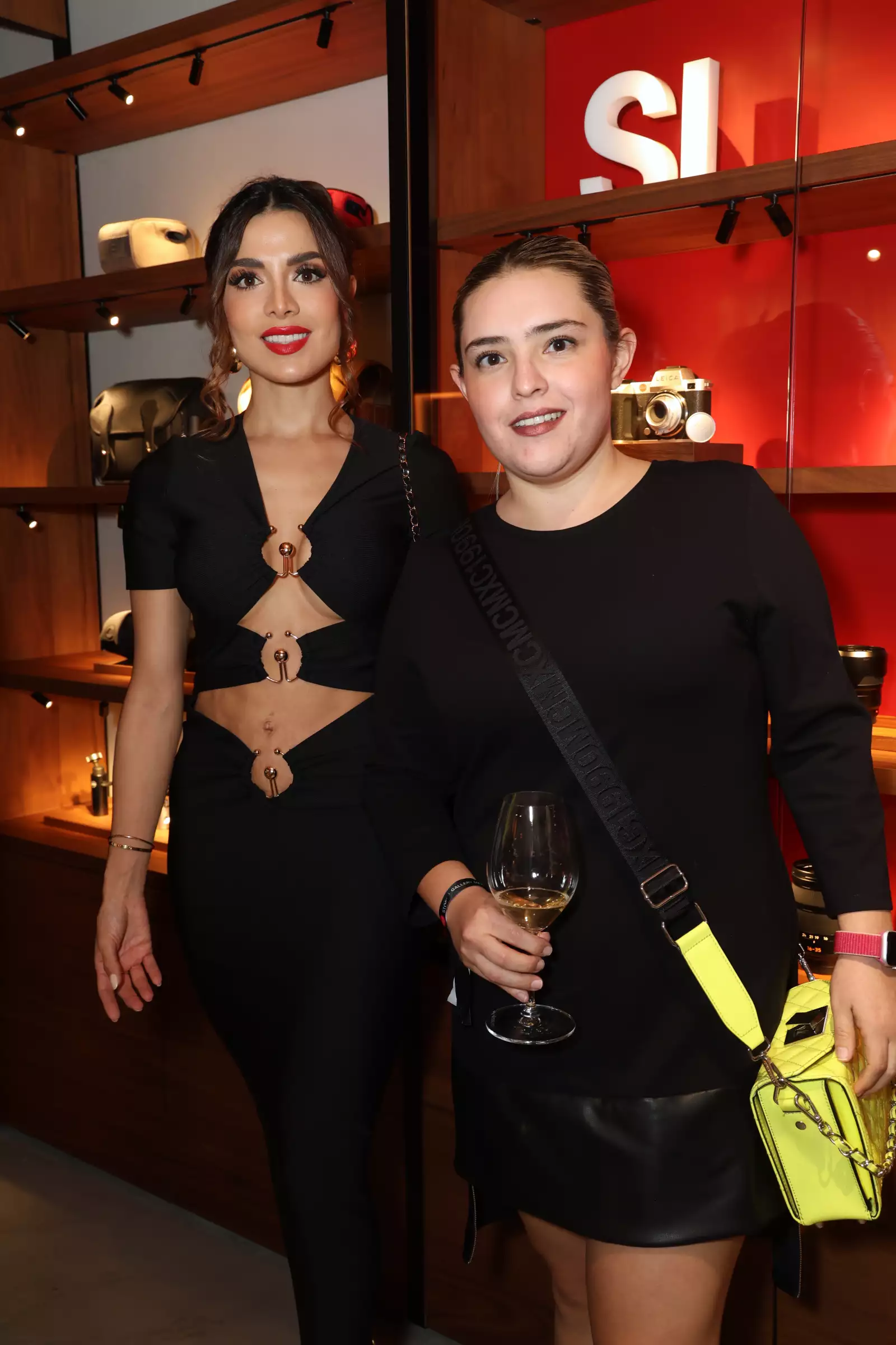 Samantha Balderas y Patricia  de la Peña 