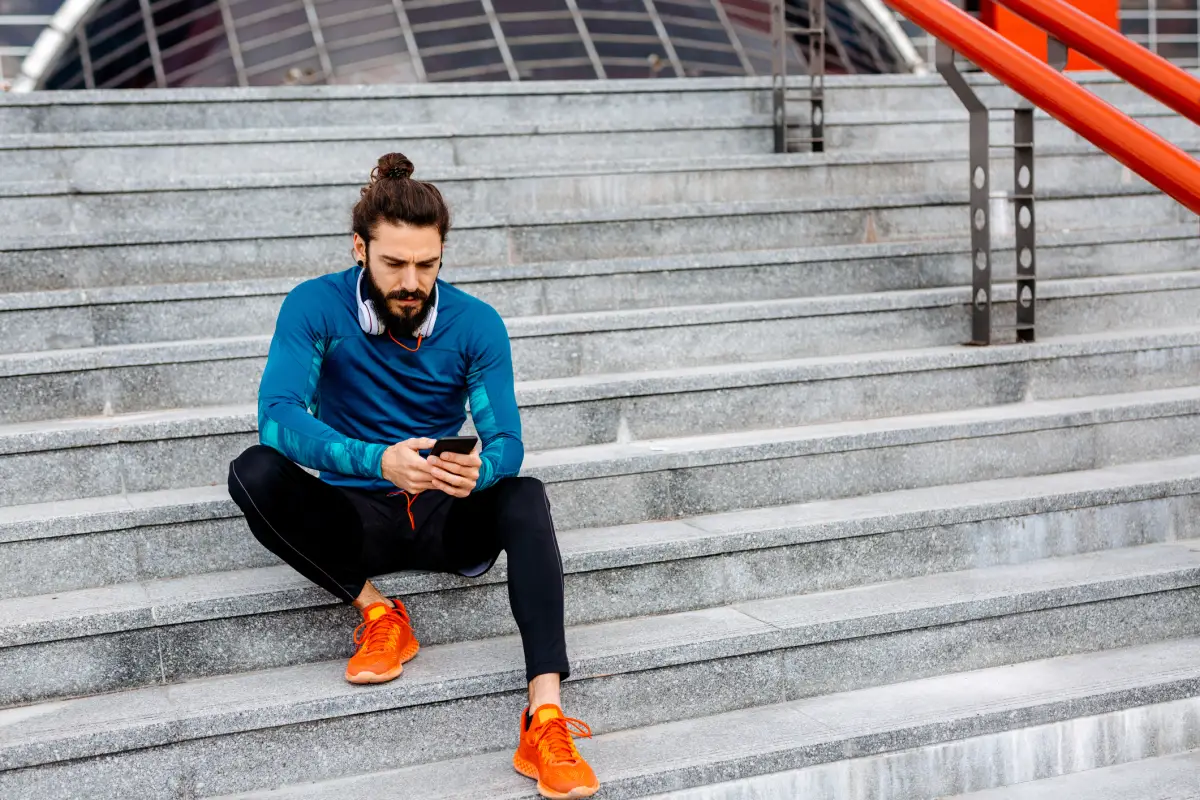 Hacer running en la era digital: ¿la tecnología te ayuda o te distrae?