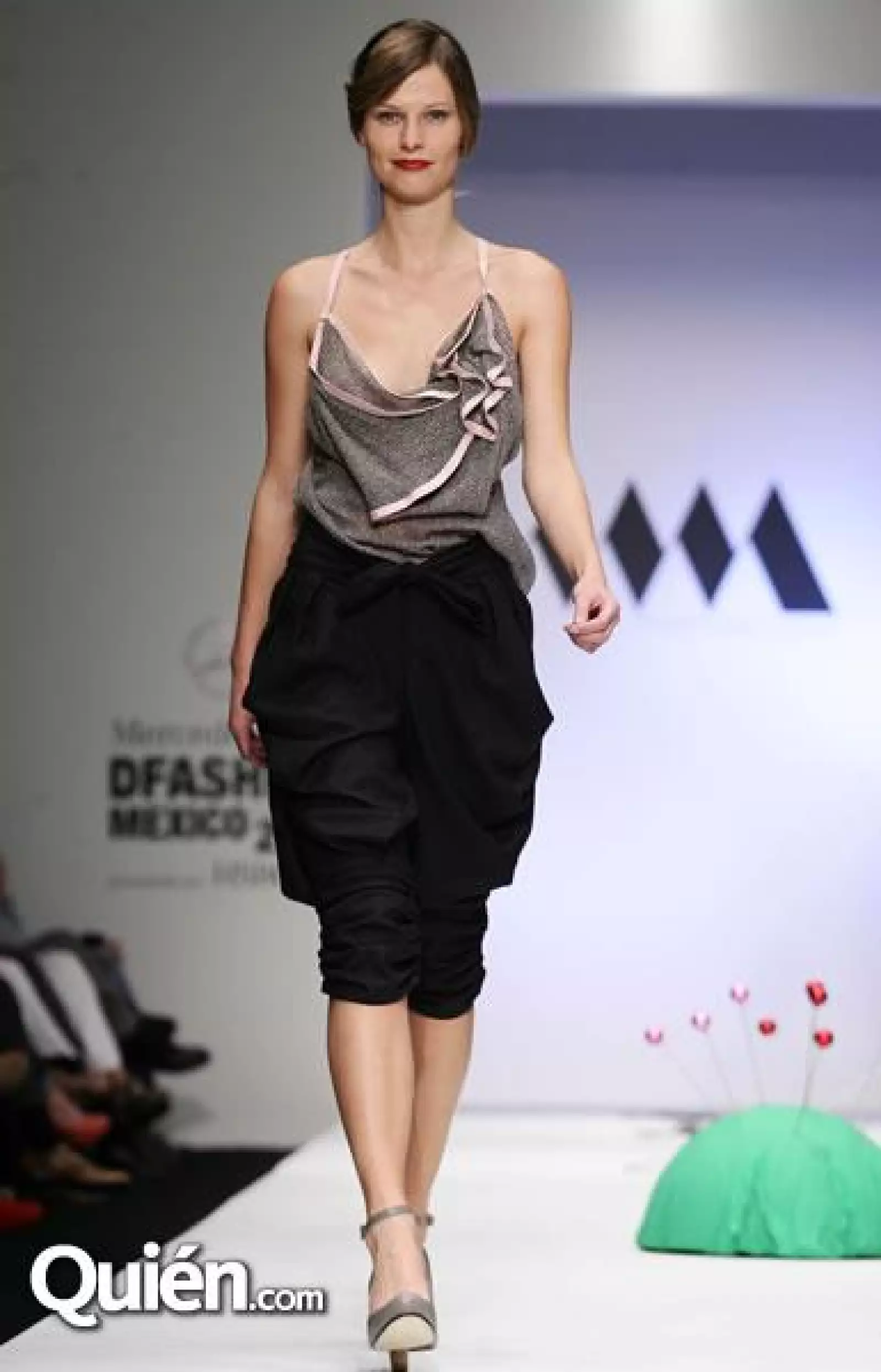 MBDF Pasarela Manhes&Massun