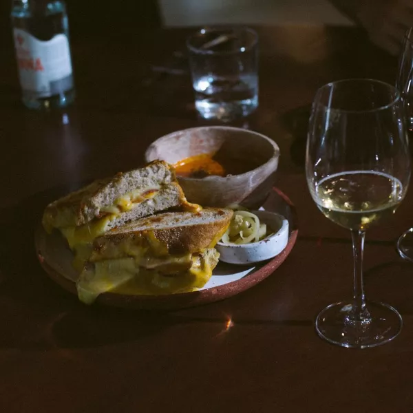 icónico-branquias-queso-marmota