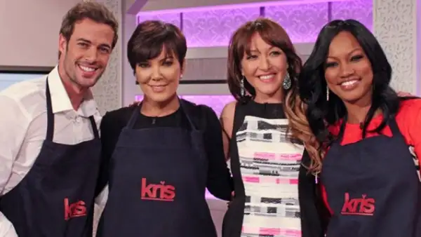 El actor cubano acudió al programa de la mamá de las Kardashian, donde ambos comieron paletas heladas de una manera muy sexy.