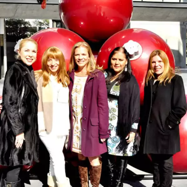 Queta Escobedo de Chapa,Chely Blanco,Vicky Benavides,Chachis Peña y Alejandra Benavides