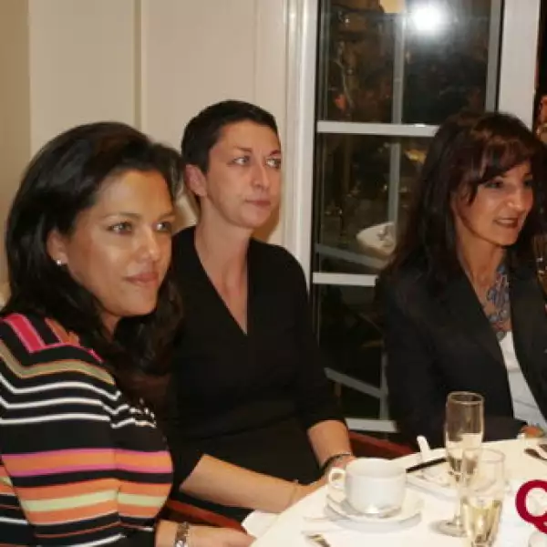 Anita Lavoirel, Elizabeth Queneret