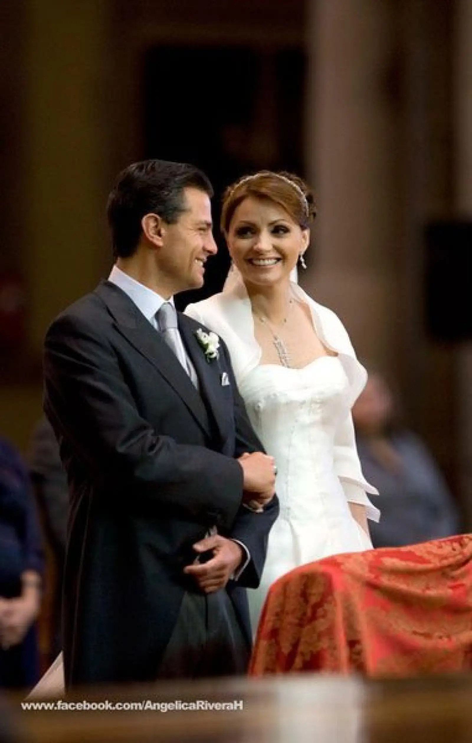 Se casaron en 2010 y tienen seis hijos productos de sus matrimonios anteriores.