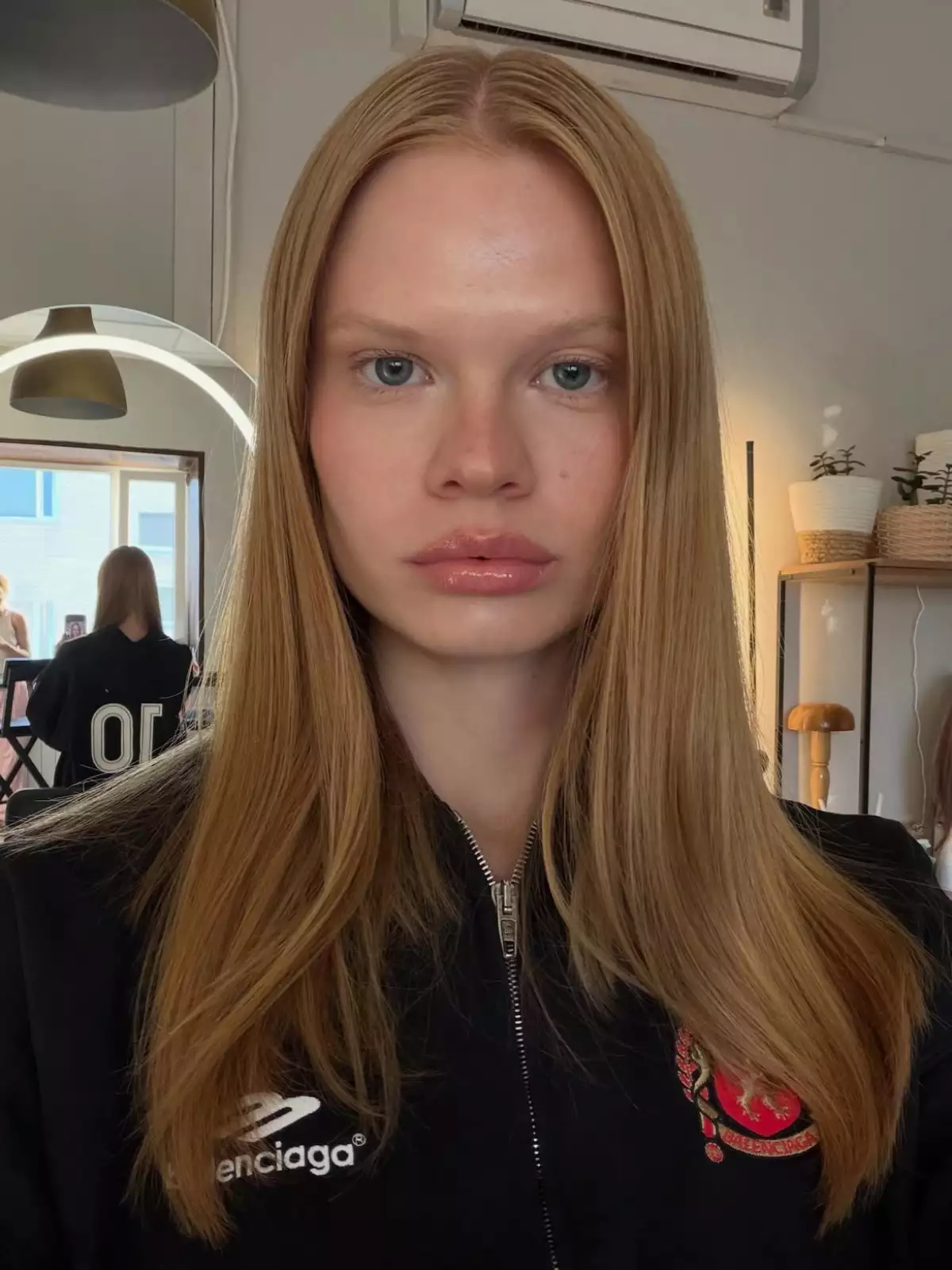 Anastasia Kostromitina, la modelo rusa que parece la "clon" de Erling Haaland