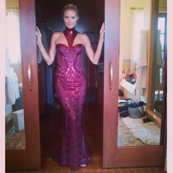 Heidi Klum fue de las primeras en presumir su outfit en su cuenta de instagram. `¿Les gusta?´ le preguntó a sus seguidores.