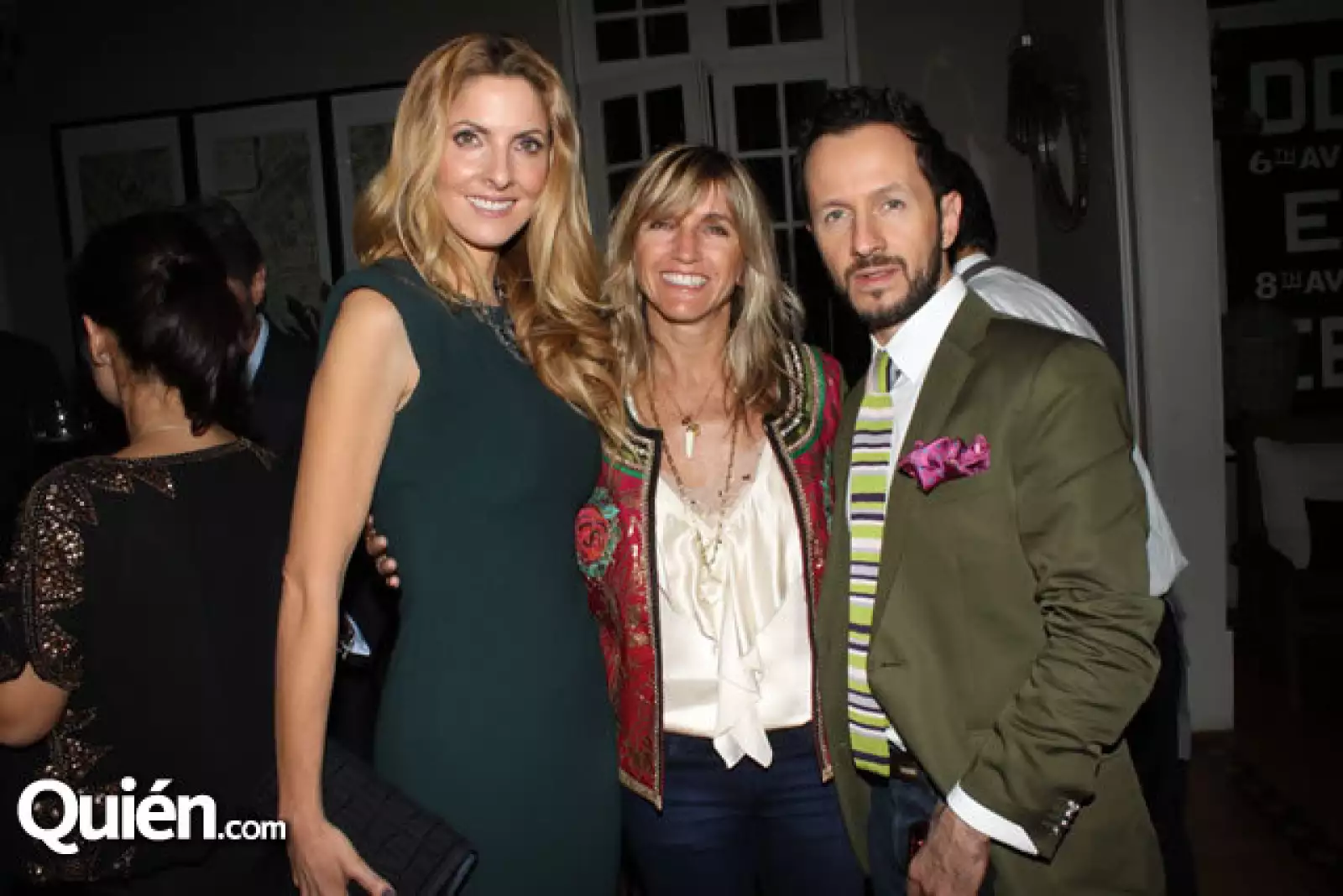 Marcela Cuevas,Josefina Helguera y Óscar Madrazo