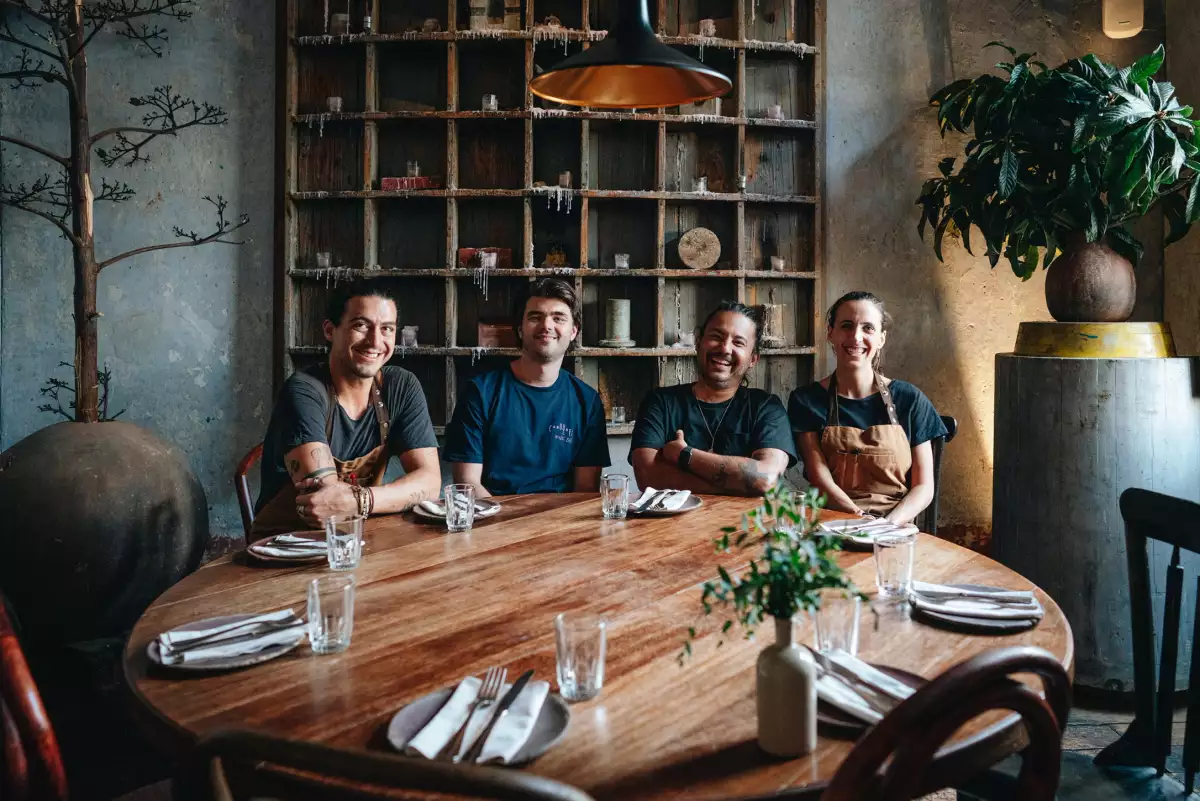 Emmanuel Prieto, Ollie Templeton, Pablo Díaz y Chris Domit en Taverna