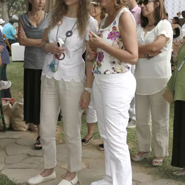 Victoria Bermúdez,Pilar Becker