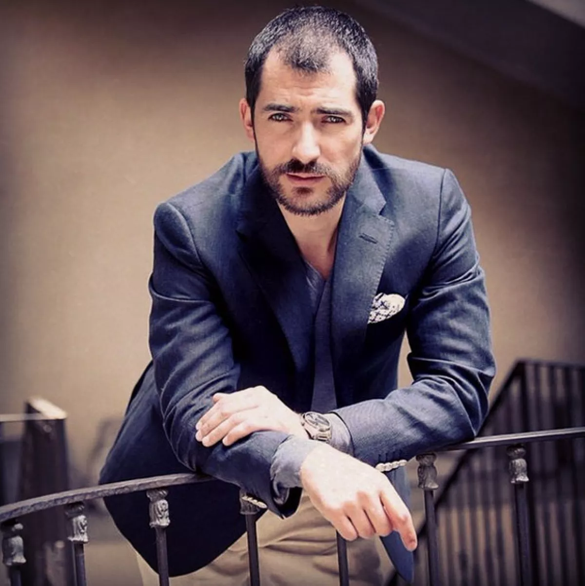 Manuel Balbi es uno de los galanes más queridos de la TV.