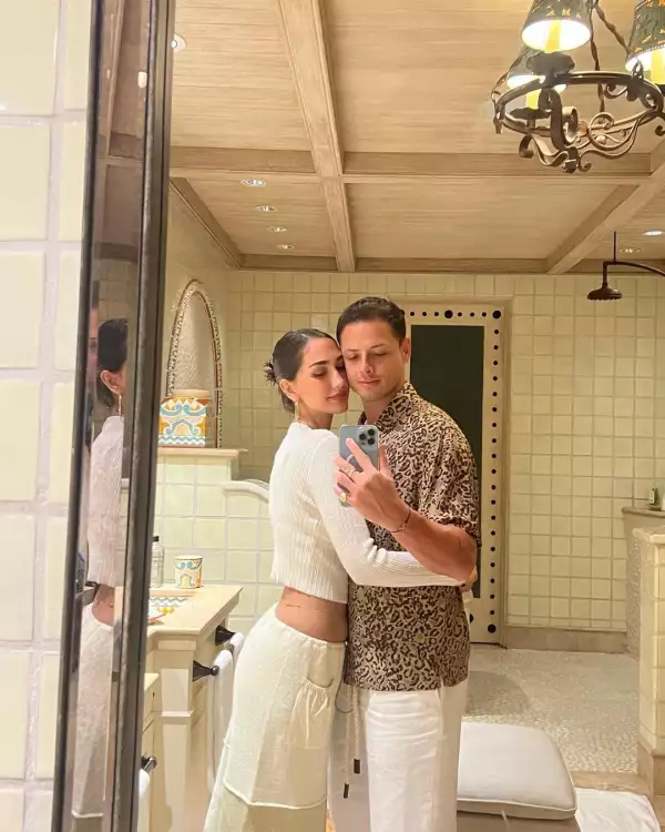 Chicharito Hernández comparte fotos con su novia de su fin de semana en Los Cabos