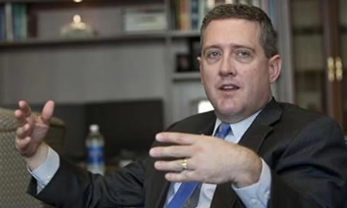 Bullard dijo que permanecer fuera de las reglas de política monetaria puede generar resultados decepcionantes. (Foto: Reuters)