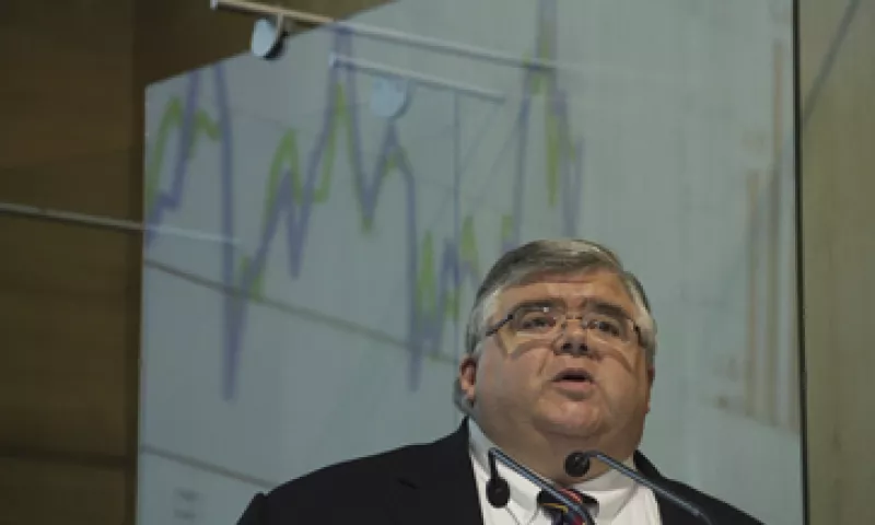 Banxico dijo que el débil crecimiento de la economía en el último trimestre de 2013 persistió en los primeros tres meses de 2014. (Foto: Cuartoscuro)