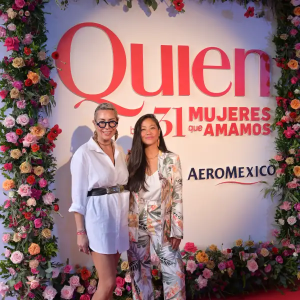COCKTAIL31MUJERES021.JPG