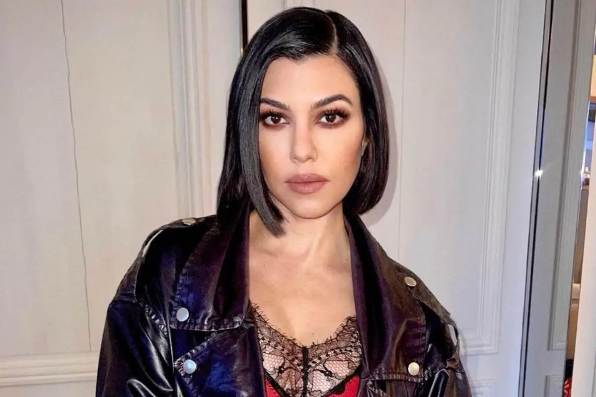 kourtney-kardashian (1).jpg