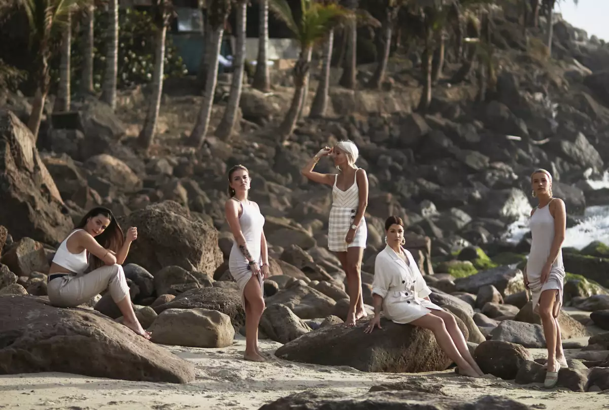 The Summer Expedition - Stradivarius