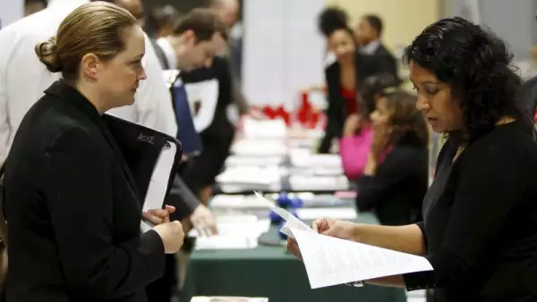 La tasa de desempleo en Estados Unidos se mantuvo en 5% en abril, reportó el Departamento del Trabajo.