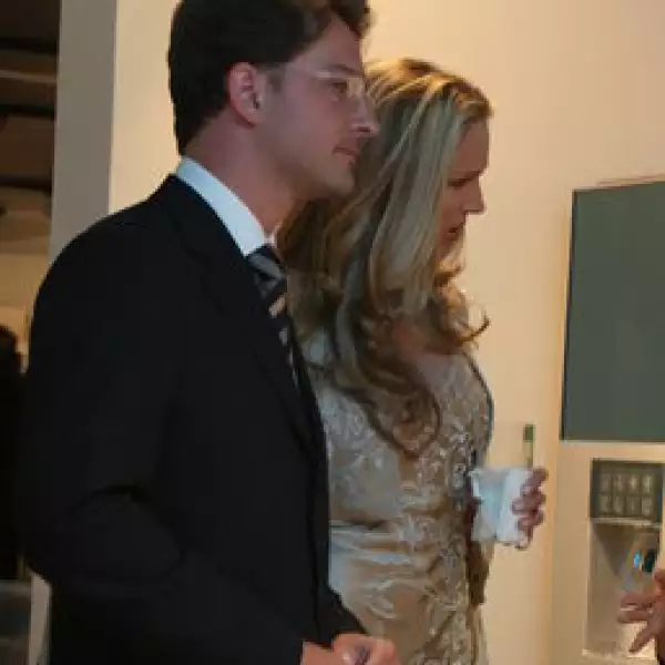 Arthur Laporta, Liza Echeverria