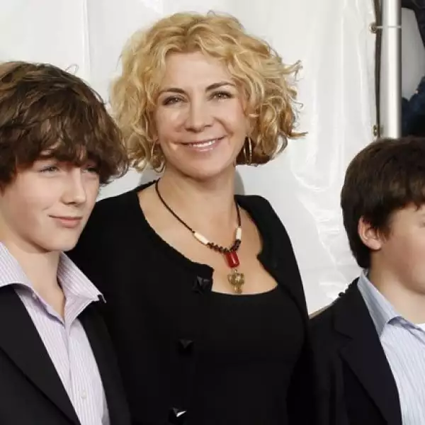 Natasha siempre estuvo al pendiente de sus hijos, Micheal, de 13 años, y Daniel, de 12. Ella decía que eran su prioridad y alternaba sus compromisos con los de su esposo, Liam, para que los niños nunca se quedaron solos y alguno de los dos papás estuviera