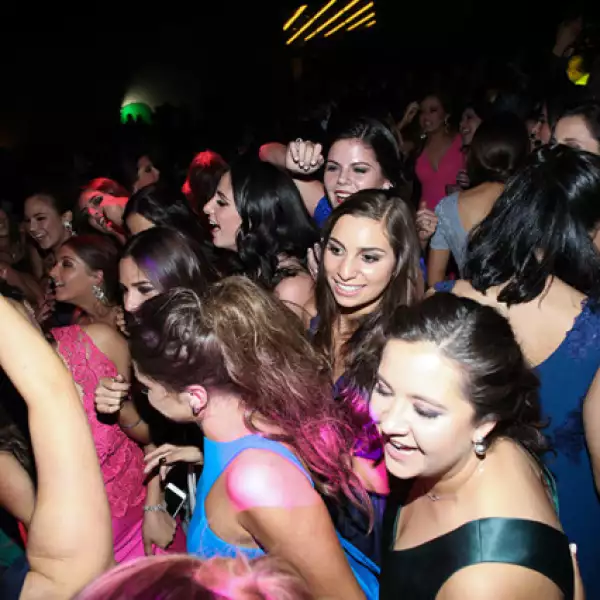 Graduación Del Bosque