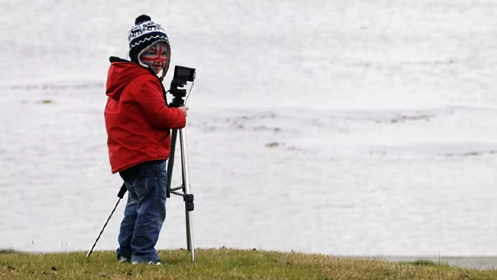 Malvinenses votan en referendo