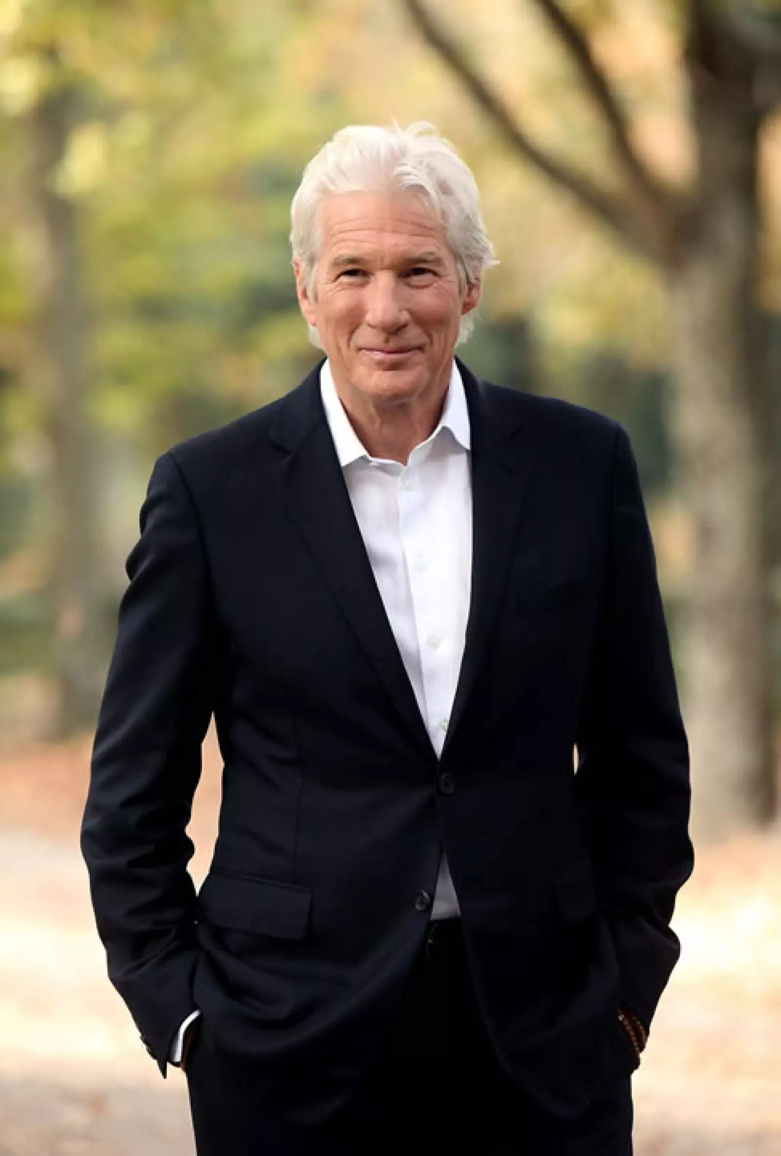 Hollywood ha considerado a Richard Gere, 66, un hearttrhob desde que inició. Los años no han podido quitarle dicho título.