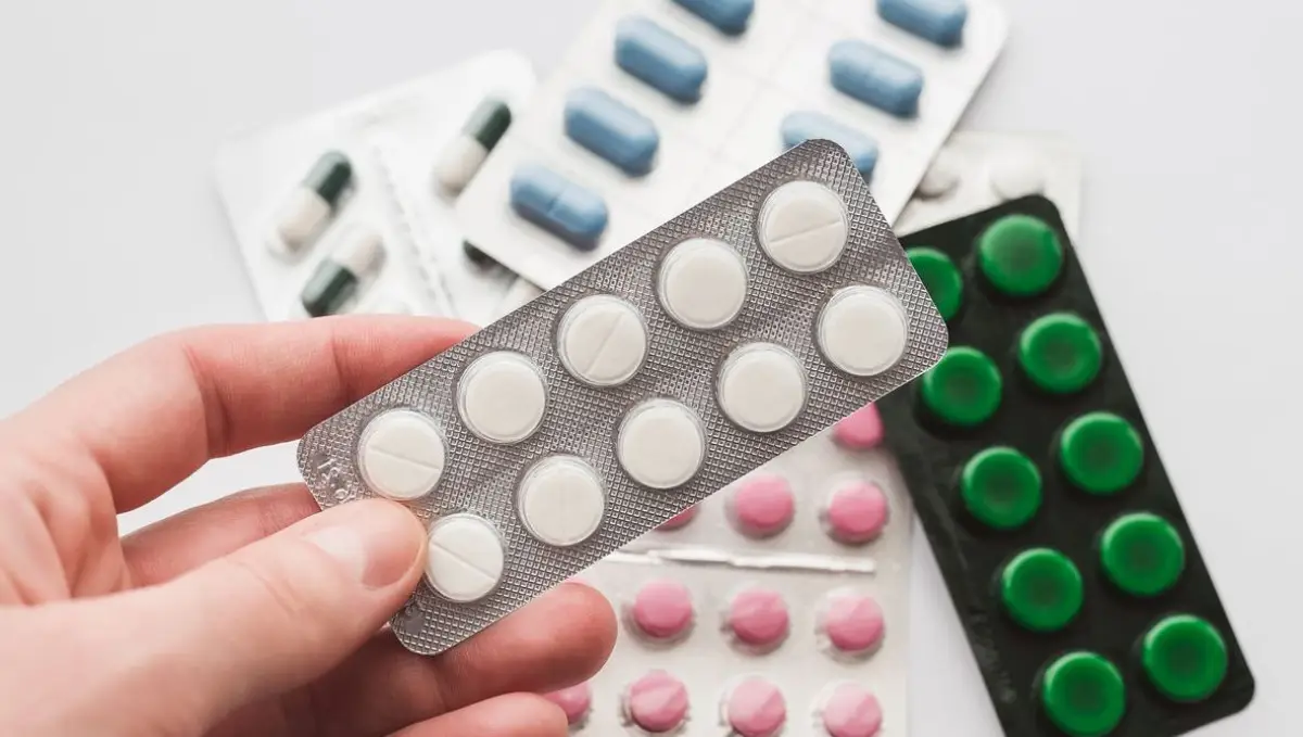 ¿Tu medicamento está maltratado? Podría ser falsificado, así puedes detectarlo y denunciarlo a Cofepris