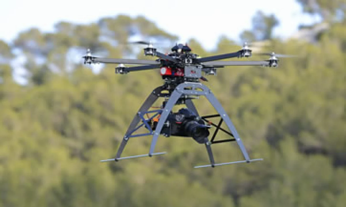 Fabricar drones utilizando componentes de alta tecnología ordinarios ahorra dinero. (Foto: Getty Images)