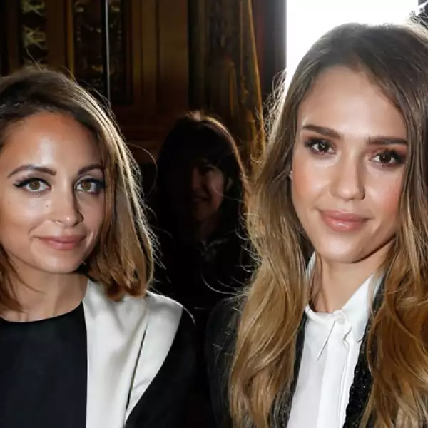 Nicole Richie, Jessica Alba.